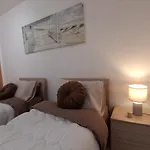 Amazing Luxury Maisonette With Back Patio And Free Parking Marsaskala