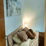 Amazing Luxury Maisonette With Back Patio And Free Parking