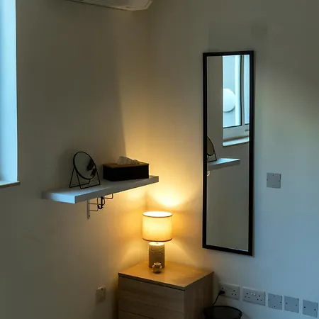 公寓 Amazing Luxury Maisonette With Back Patio